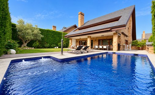 Chalet in Fuencarral-El Pardo, Madrid, Spanien 1