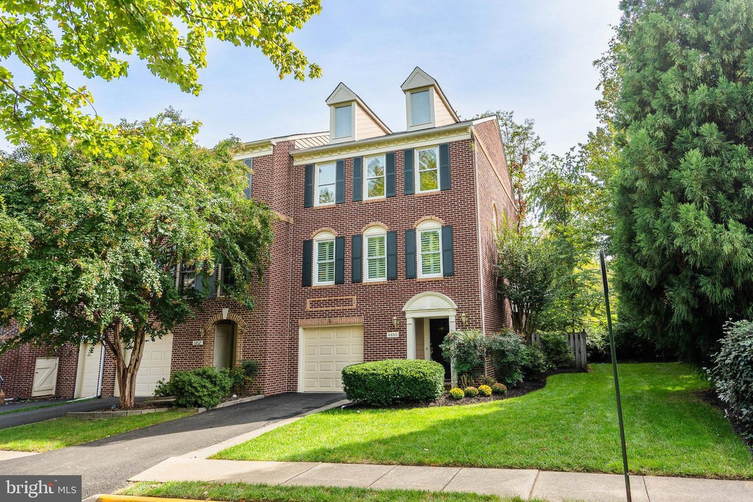 Residenza a Pimmit Hills, Virginia, Stati Uniti 2 - 19073012