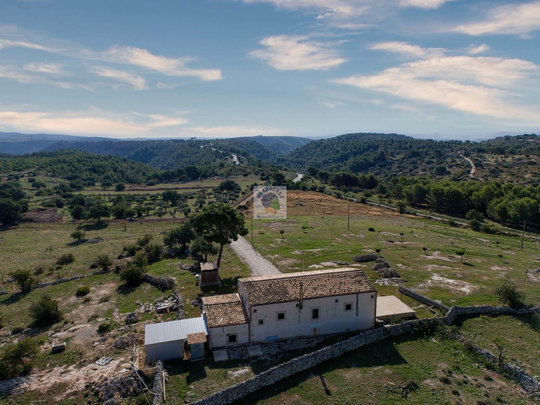 Villa en Noto, Sicilia, Italia 3 - 19075218