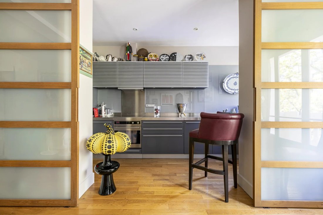 Apartment in Gros Caillou, Paris 7e Arrondissement, Paris 4 - 19069762
