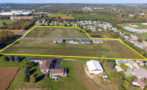 Land in Baraboo, Wisconsin, United States 1