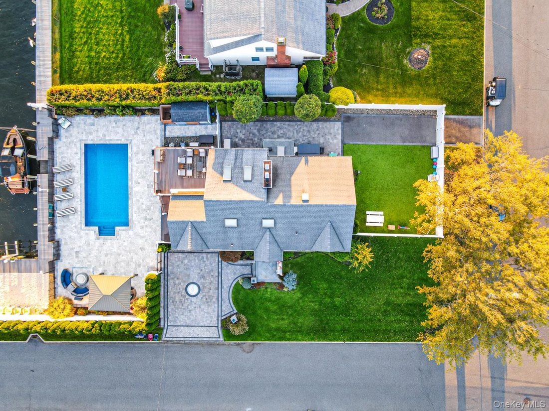 House in West Islip, New York, United States 4 - 19073816
