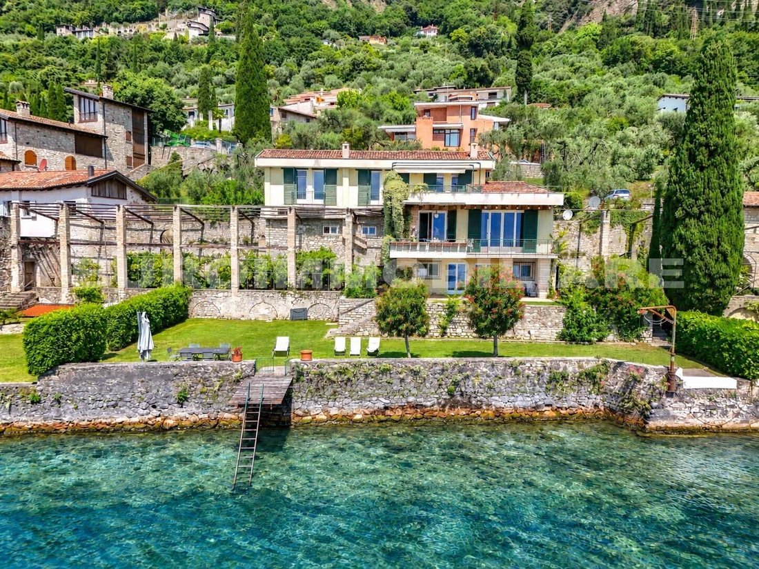 Villa en Gargnano, Lombardía, Italia 1 - 19073818