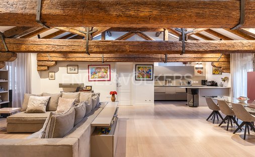 Apartamento en Centro Storico, Bolonia, Italia 1