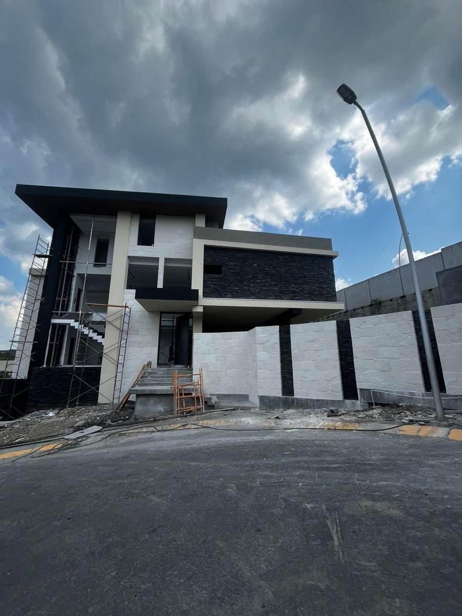 Casa en Monterrey, Nuevo León, México 1 - 19070310