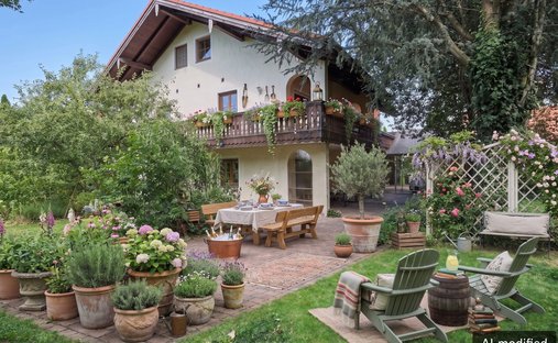 Haus in Straßlach-Dingharting, Bayern, Deutschland 1