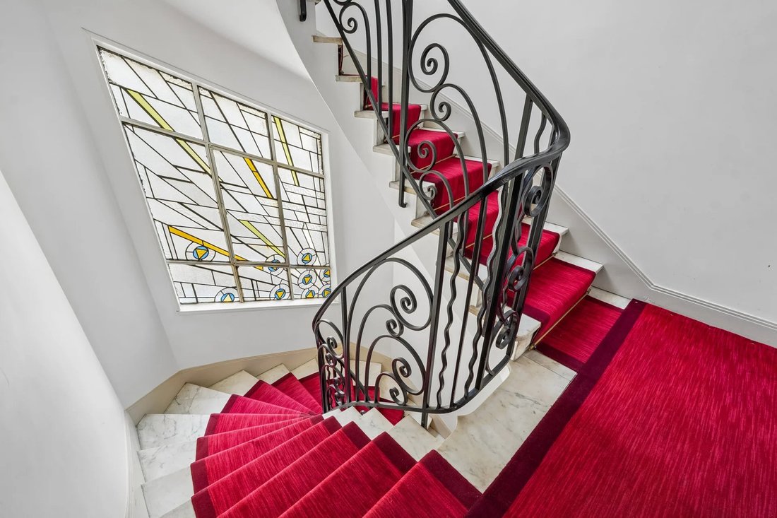 Apartment in Clichy-Trinité, Paris 9e Arrondissement, Paris 1 - 19075317
