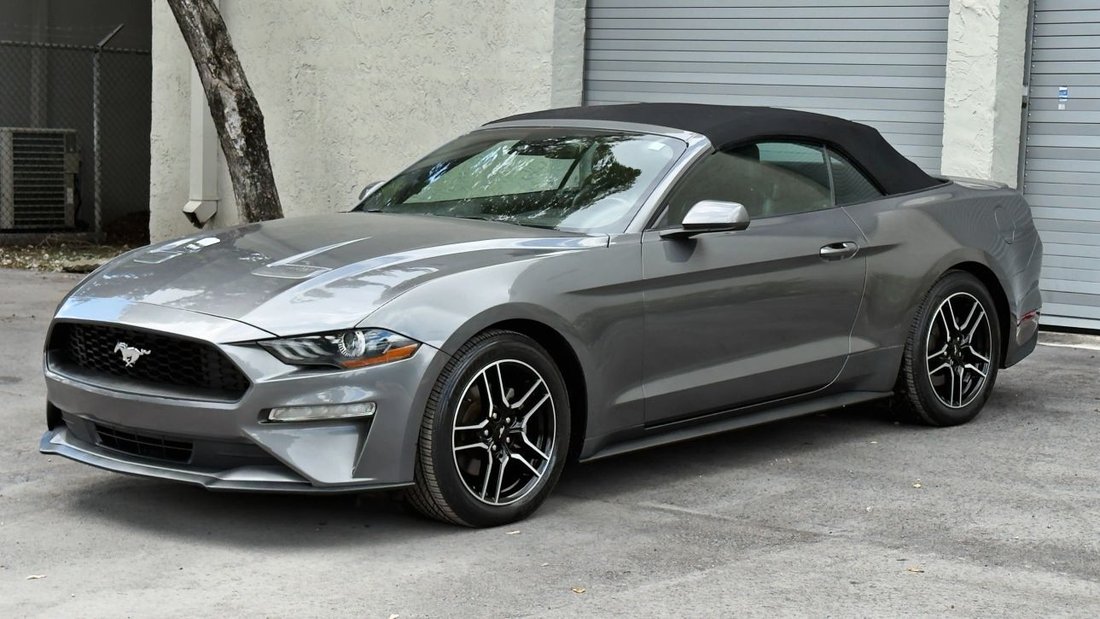 Cabriolet in Miami, FL, United States 3 - 19072081