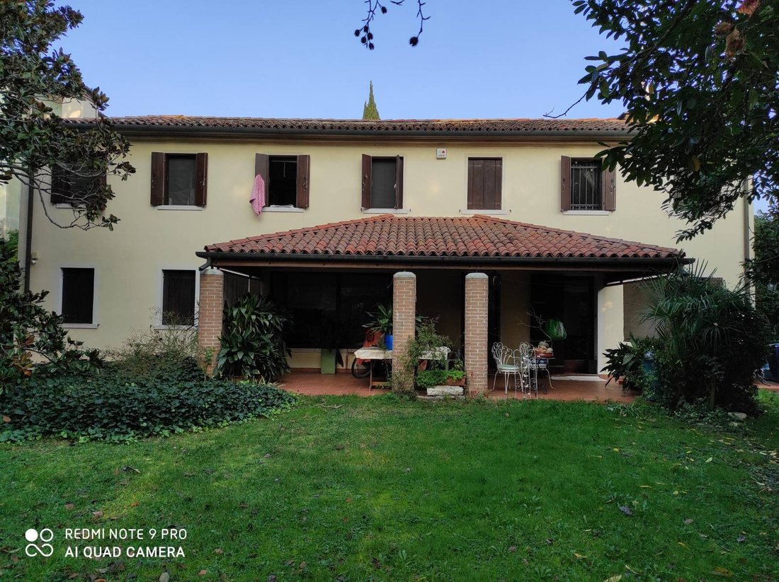 House in Cathedral - Piazza dei Signori, Treviso, Italy 4 - 16555755