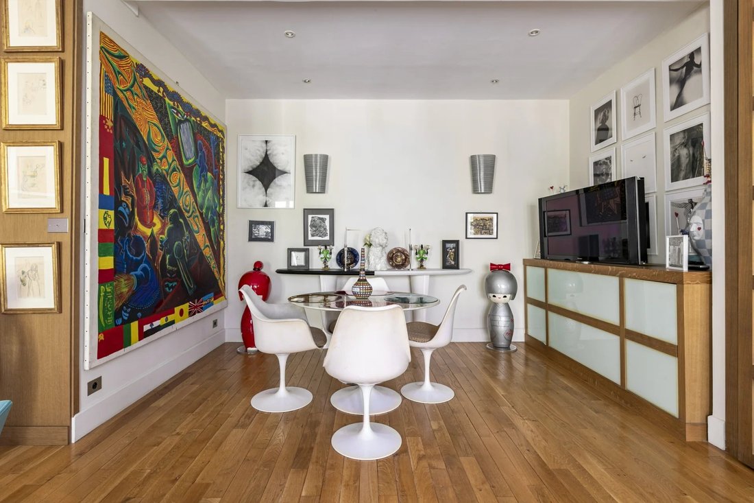 Apartment in Gros Caillou, Paris 7e Arrondissement, Paris 3 - 19069762