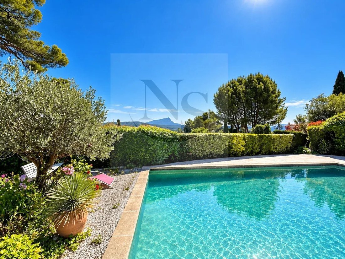Villa in Mazenod-Bellevue-Saint Donat-Banon, Aix-en-Provence, France 1 - 19070892
