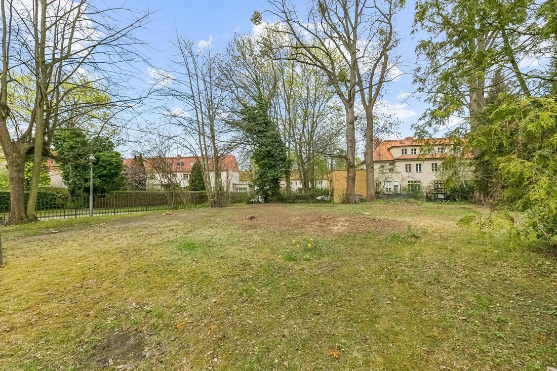 Land in Berlin, Berlin, Germany 5 - 19073080