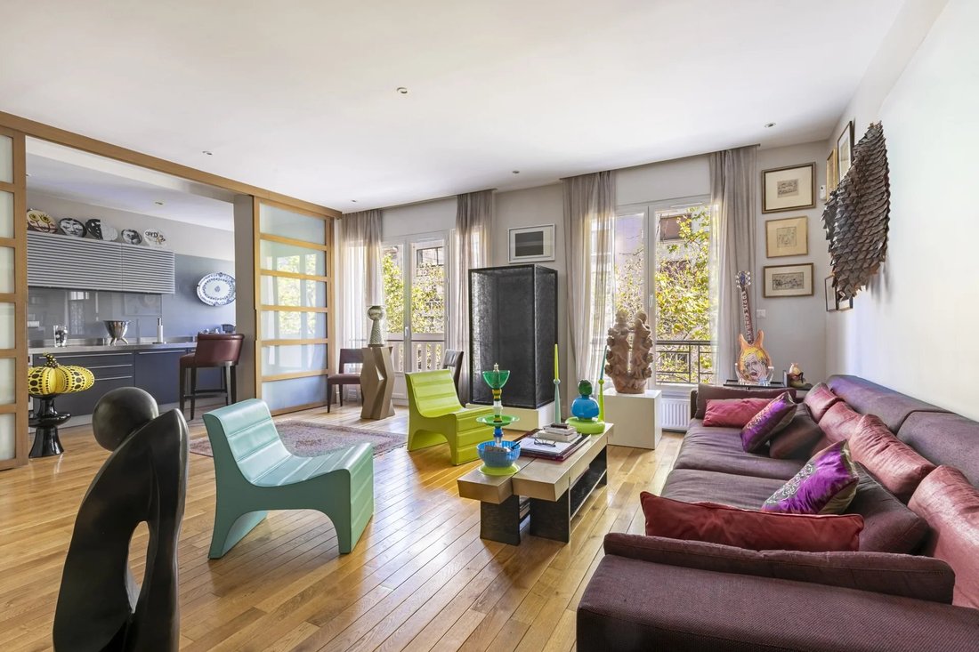 Apartment in Gros Caillou, Paris 7e Arrondissement, Paris 1 - 19069762