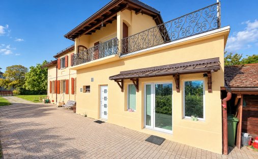 Casa a Bière, Vaud, Svizzera 1