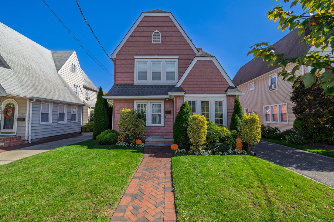 Maison à Rockville Centre, État de New York, États-Unis 2 - 19068055