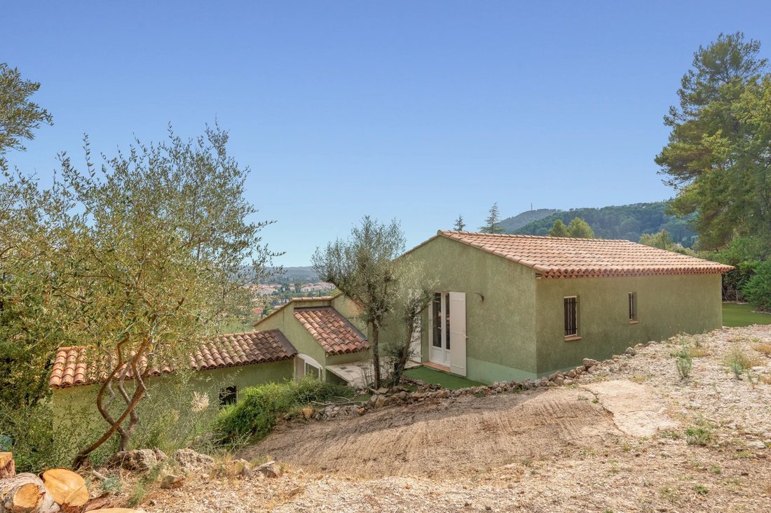 Villa in Solliès-Toucas, Provence-Alpes-Côte d'Azur, France 2 - 19071232