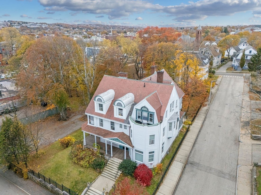 Andere in Worcester, Massachusetts, Vereinigte Staaten 4 - 18982084