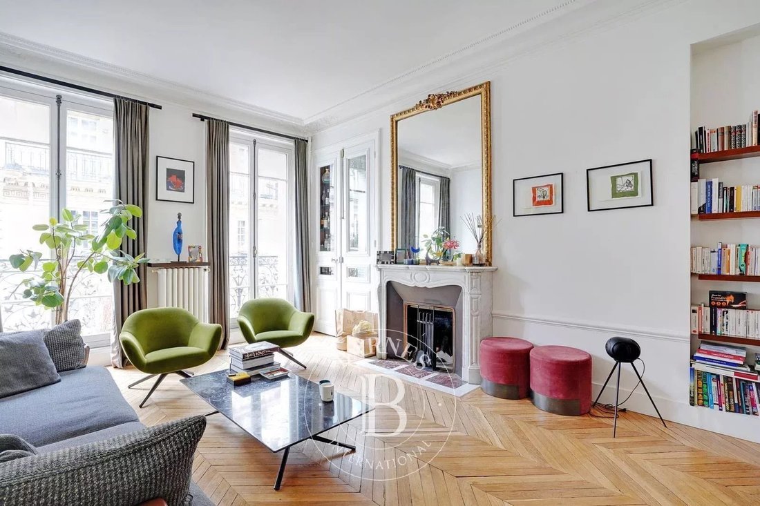 Apartment in Europe, Paris 8e Arrondissement, Paris 1 - 19069607