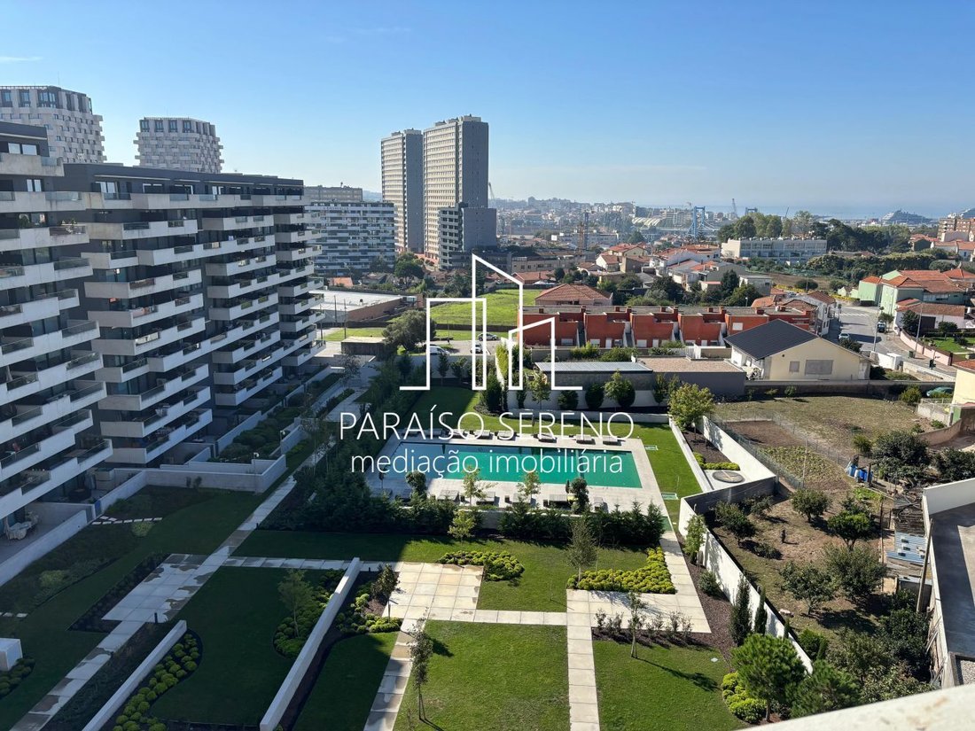 Apartment in Matosinhos e Leca da Palmeira, Porto District, Portugal 1 - 19070694