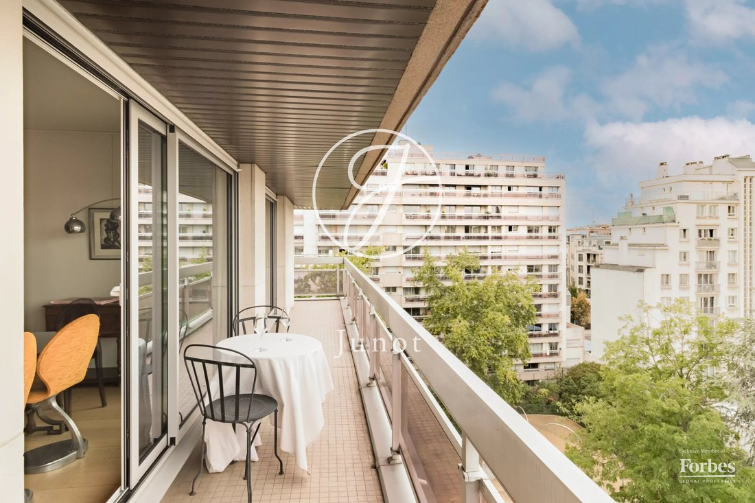 Apartment in Champerret-Berthier, Paris 17e Arrondissement, Paris 2 - 19070394