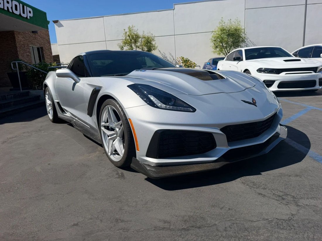 Coupe in Ontario, CA, United States 2 - 19057654