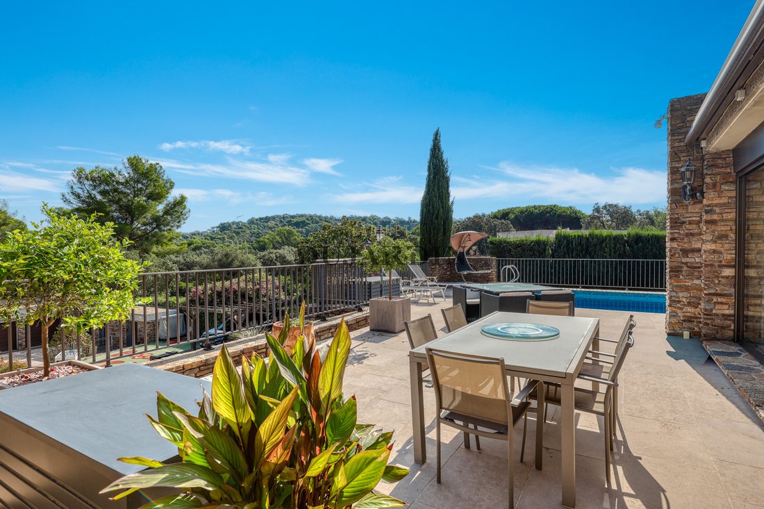 Villa in Nord Est, Bormes-les-Mimosas, France 3 - 19075296