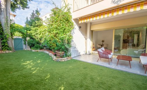 Appartamento a Vallergues, Cannes, Francia 1