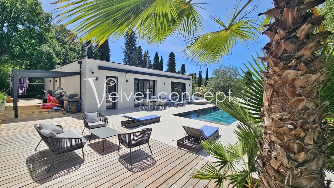 Villa in Châteauneuf-Grasse, Provence-Alpes-Côte d'Azur, France 4 - 19071184