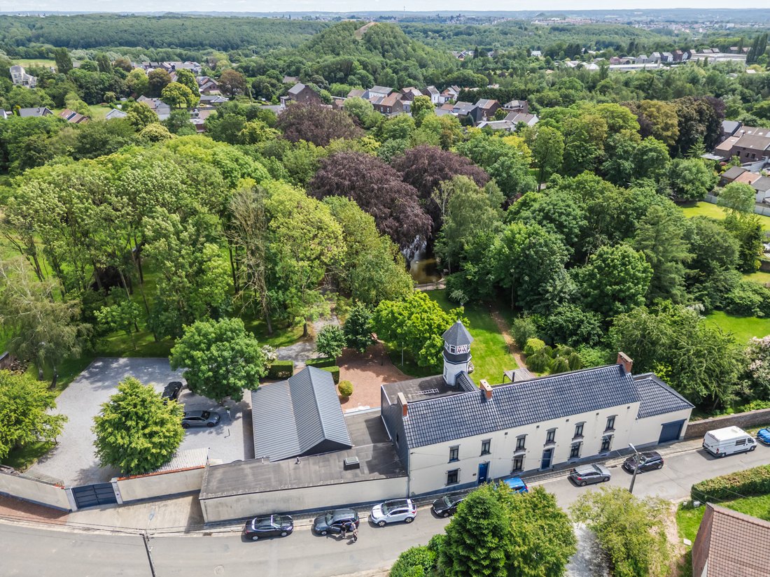 Land in Charleroi, Wallonische Region, Belgien 1 - 19070561