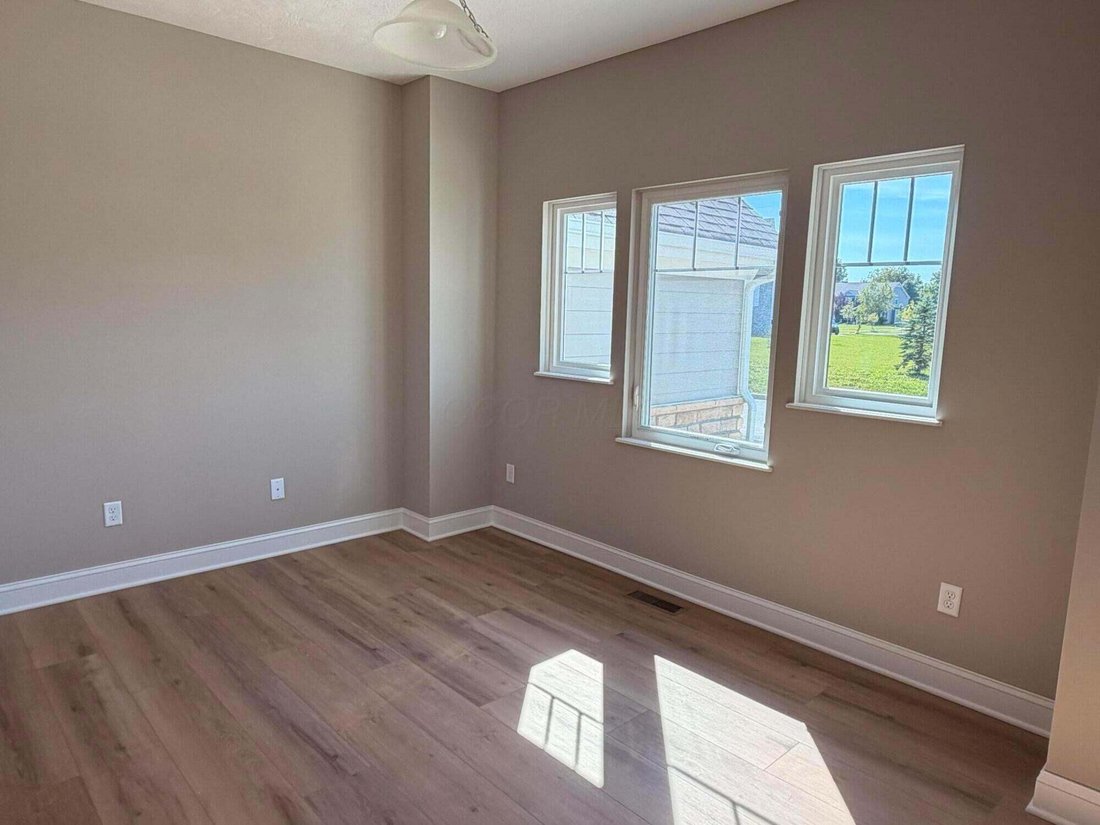 Condo in Columbus, Ohio, United States 5 - 19073947