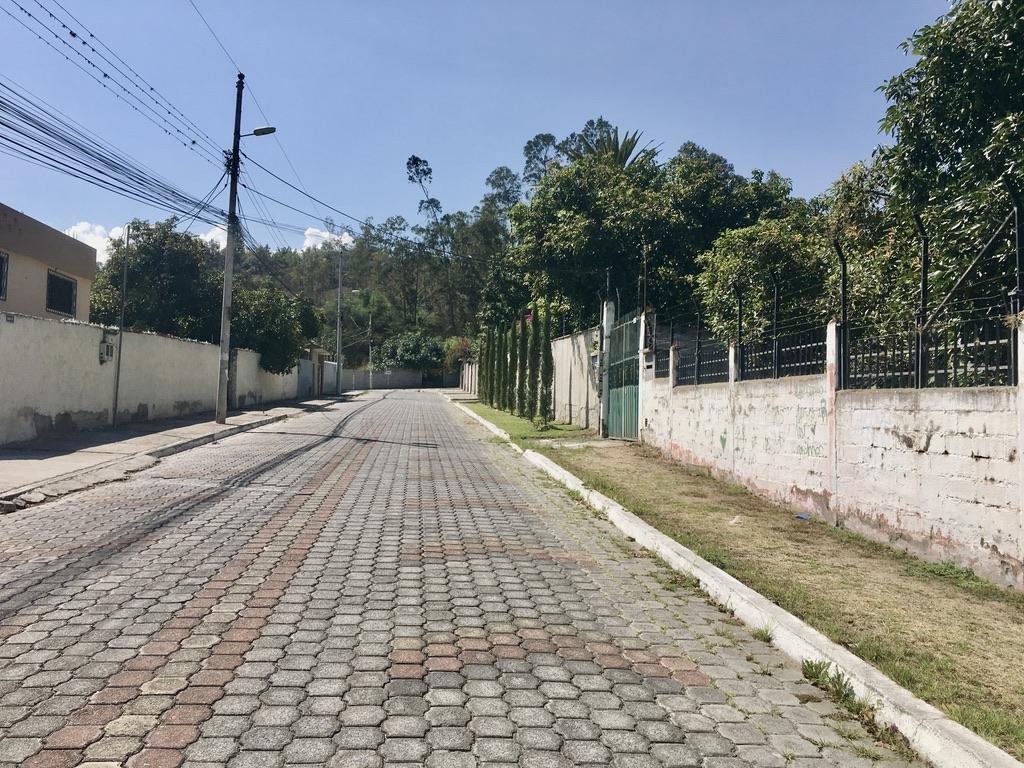 Terreno en Quito, Pichincha, Ecuador 5 - 19075517
