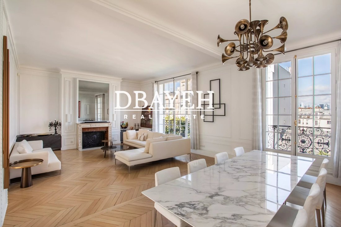 Apartment in Courcelles-Wagram, Paris 17e Arrondissement, Paris 1 - 19068944
