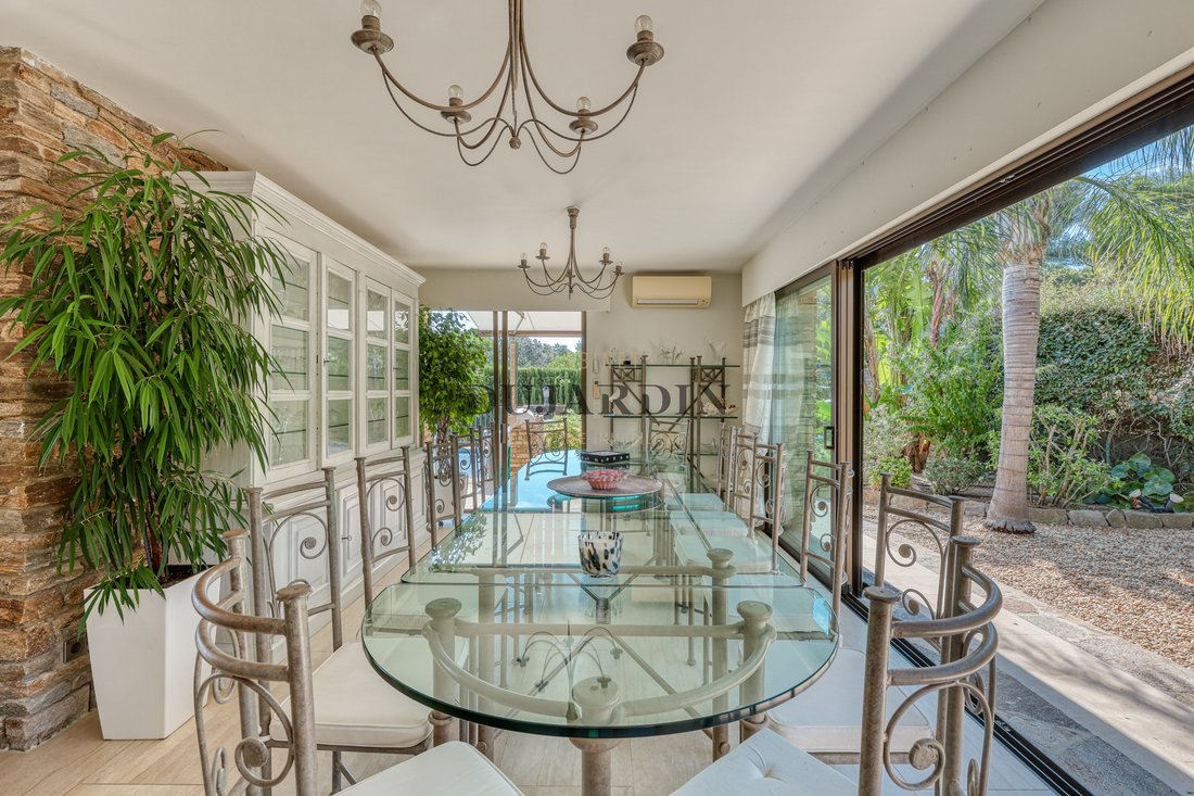 Villa in Nord Est, Bormes-les-Mimosas, France 5 - 19075296