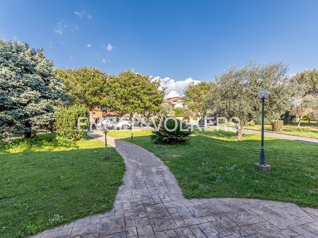 Villa à Torre Gaia - Villa Verde, Rome, Italie 3 - 19072428