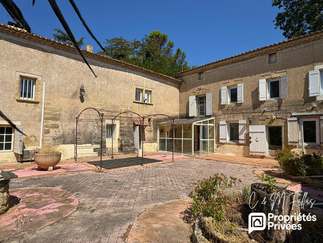 Villa en Distrito de Nimes, Occitania, Francia 2 - 19075674