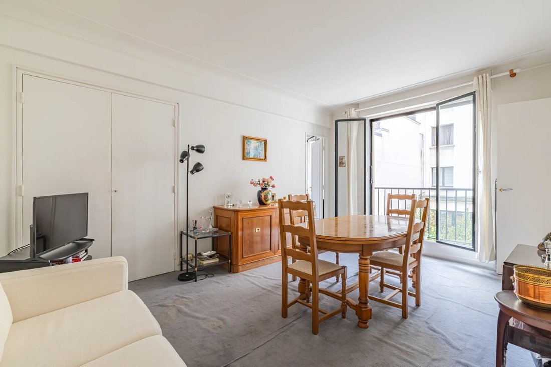 Apartment in Pereire-Malesherbes, Paris 17e Arrondissement, Paris 2 - 19070519