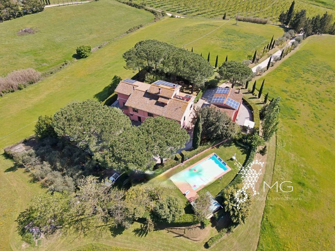 Casa di campagna a Fauglia, Toscana, Italia 1 - 15907964