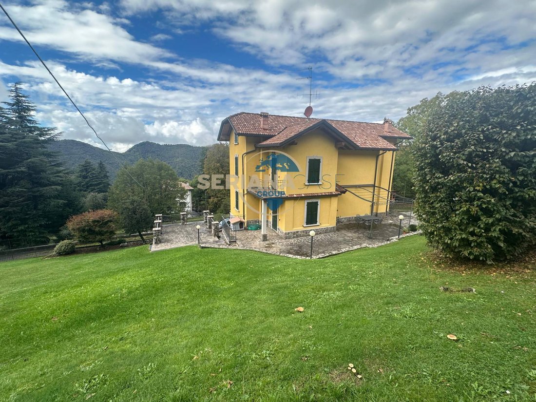Villa en Selvino, Lombardía, Italia 5 - 15458910