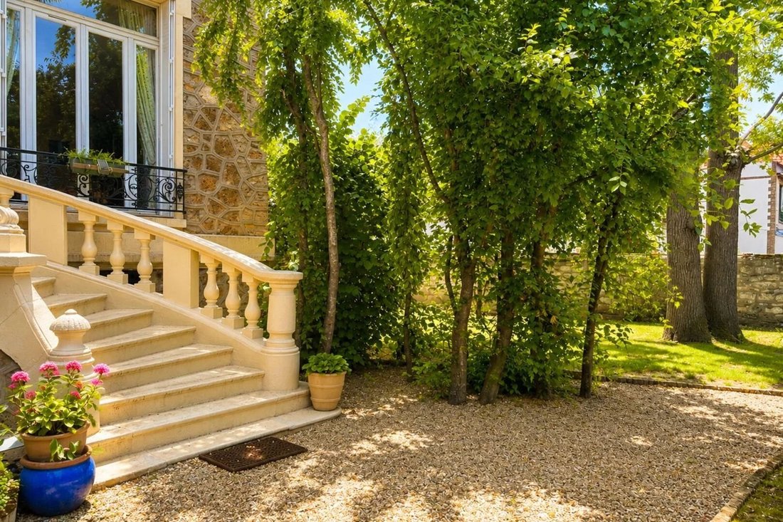 House in Le Parc, Saint-Maur-des-Fossés, France 2 - 19071373