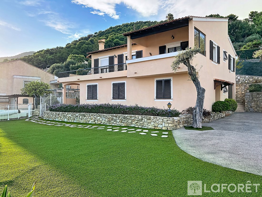 Villa in Village-Cros de Caste-Coupiere-Mont Gros, Roquebrune-Cap-Martin, France 2 - 19071796