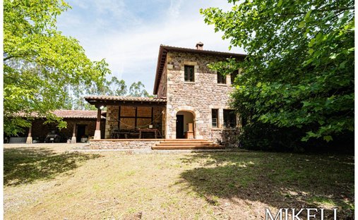 Haus in Escalante, Kantabrien, Spanien 1