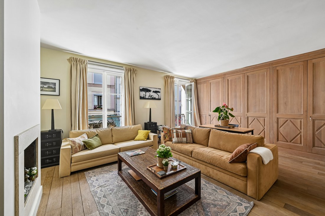 Apartment in Gros Caillou, Paris 7e Arrondissement, Paris 3 - 19071526