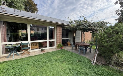 Villa a Usmate Velate, Lombardia, Italia 1