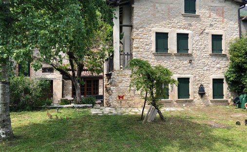 Casa de Campo en Cison di Valmarino, Véneto, Italia 1