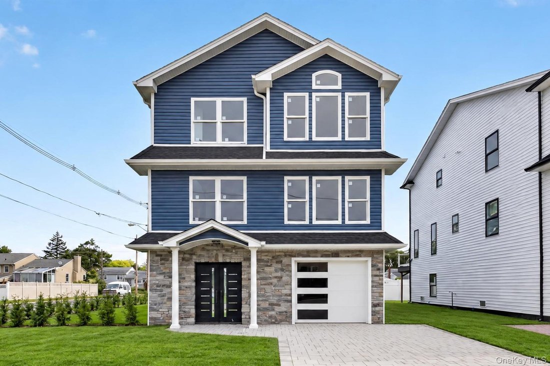 House in Freeport, New York, United States 1 - 19073844