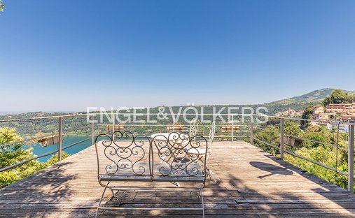 Villa a Nemi, Lazio, Italia 1