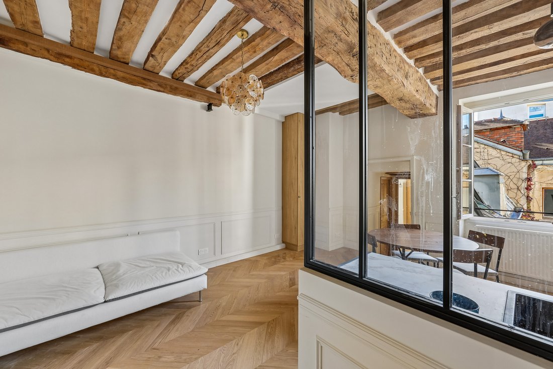 Apartment in Île Saint Louis, Paris 4e Arrondissement, Paris 4 - 19071499