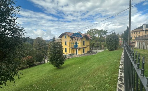 Villa à Selvino, Lombardie, Italie 1