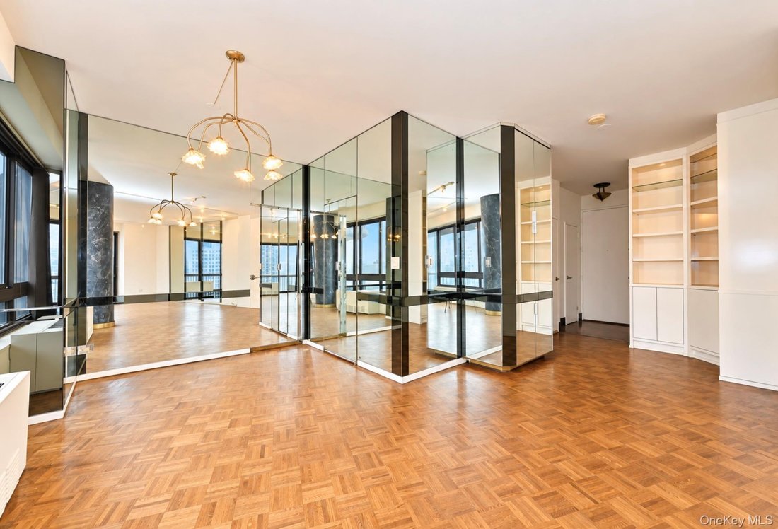Co Op in New York, New York, United States 4 - 19073809