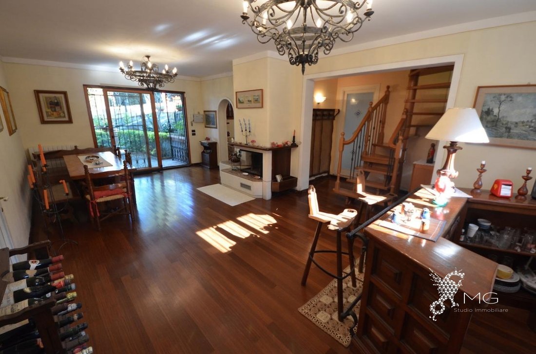 Villa in Hills, Livorno, Tuscany 2 - 15907593